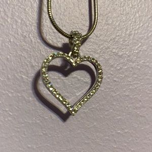 🔴 Heart necklace
